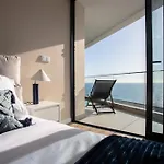Oceanfront Elegance Madeira Retreat Apartamento *