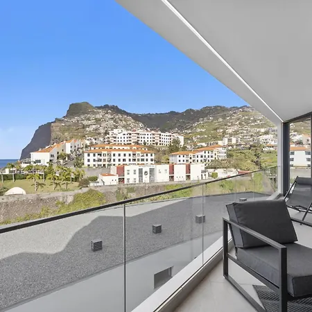 Oceanfront Elegance Madeira Retreat Lejlighed