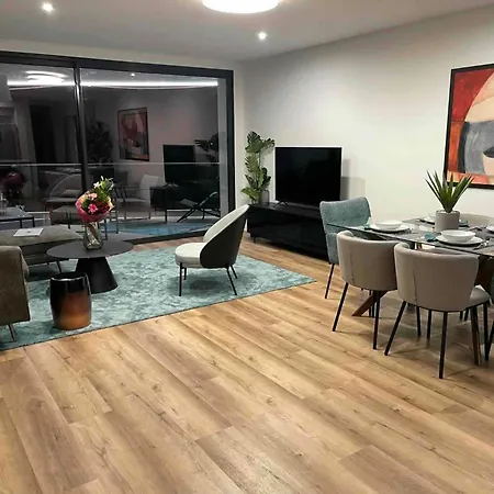 Oceanfront Elegance Madeira Retreat * 카메라데로보스
