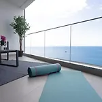 Oceanfront Elegance Madeira Retreat * Câmara de Lobos