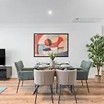 Oceanfront Elegance Madeira Retreat Appartement *