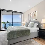 Oceanfront Elegance Madeira Retreat Câmara de Lobos