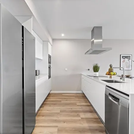 Oceanfront Elegance Madeira Retreat Apartamento Câmara de Lobos