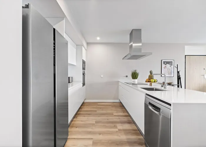 Oceanfront Elegance Madeira Retreat Appartement Câmara de Lobos