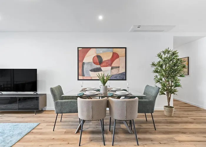 Oceanfront Elegance Madeira Retreat 公寓 卡马拉-德洛布什